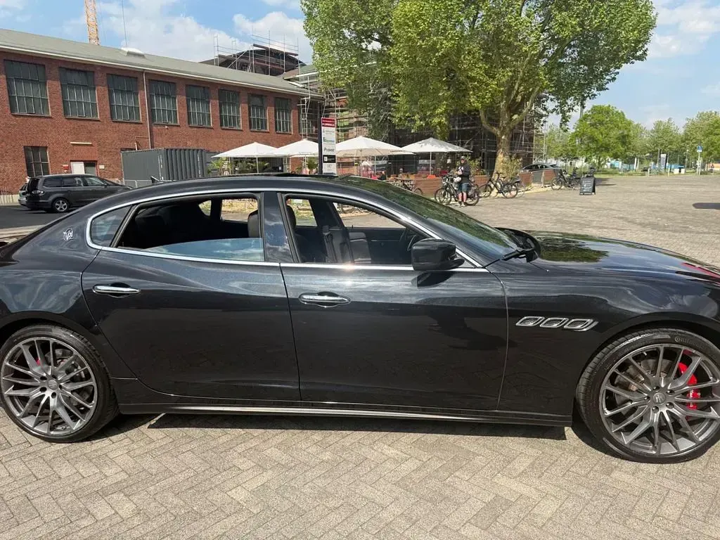Gebraucht Maserati Quattroporte 409 PS (300 kW) 2016 Schwarz Limousine