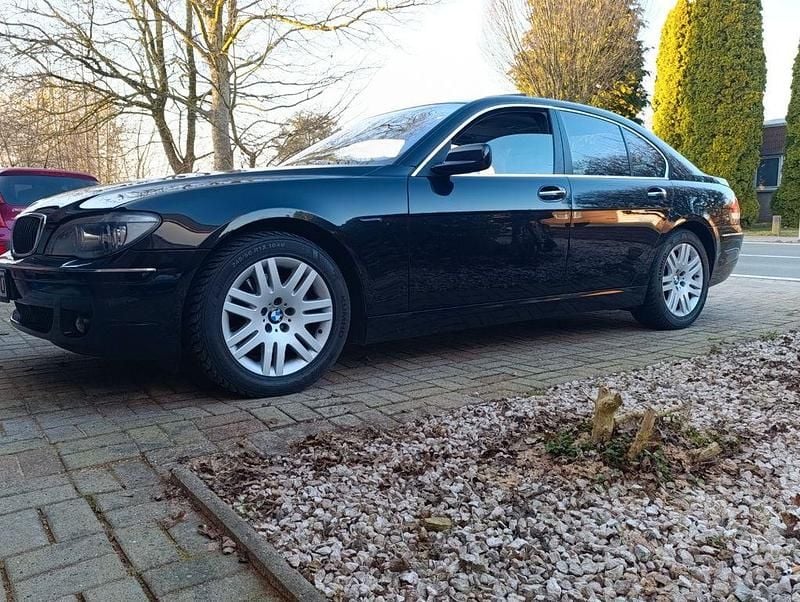 Gebraucht BMW 750L 367 PS (269 kW) 2008 Schwarz Limousine