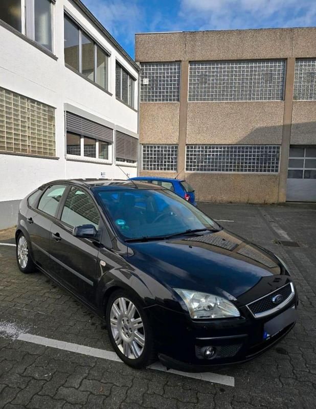 Usata Ford Focus 101 CV (74 kW) 2006 Nero Berlina