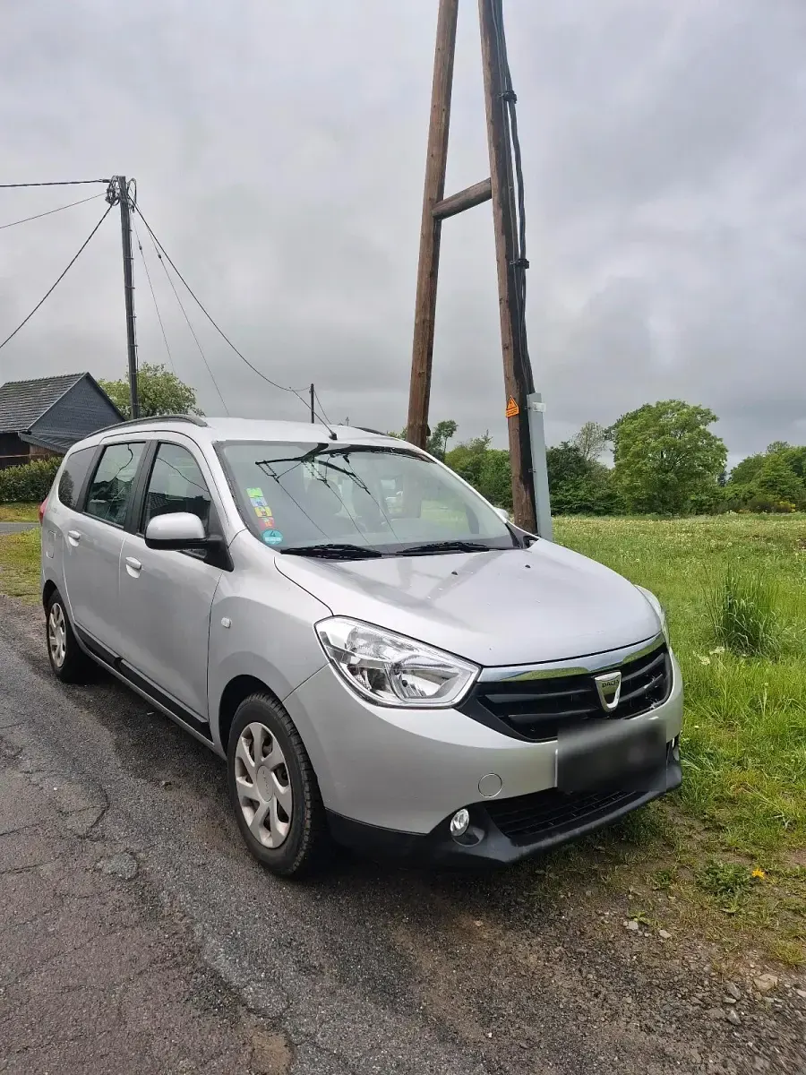 Gebraucht Dacia Lodgy 115 PS (84 kW) 2013 Van / Kleinbus
