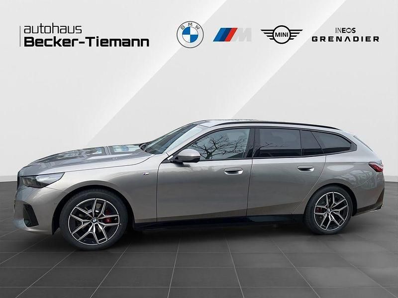 Neu BMW 520 Exclusive 197 PS (144 kW) 2026 Grau Limousine
