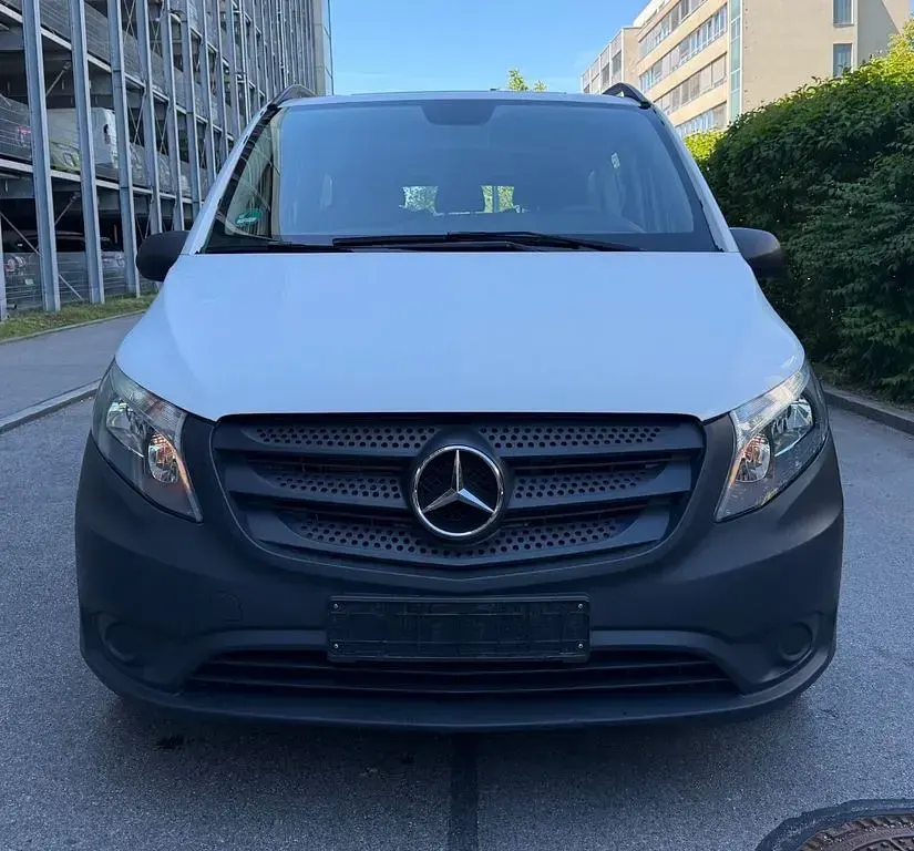 Gebraucht Mercedes Vito 163 PS (119 kW) 2016 Weiß Van