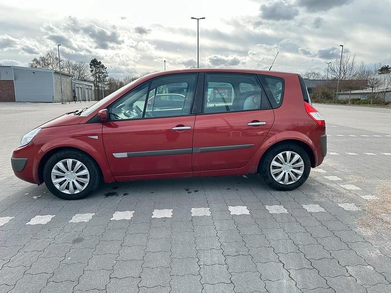 Gebraucht Renault Scénic II 135 PS (99 kW) 2005 Rot Van / Kleinbus
