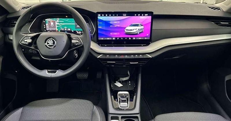 Gebraucht Skoda Octavia Selection 150 PS (110 kW) 2024 Schwarzmagic perleffekt Kombi