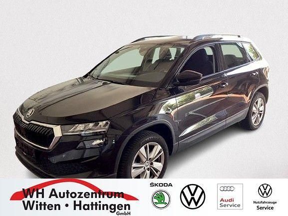 Schwarzmagic perleffekt Gebraucht 2024 Skoda Karoq Selection SUV | 28.491 € (Superpreis) - Bild 1/3