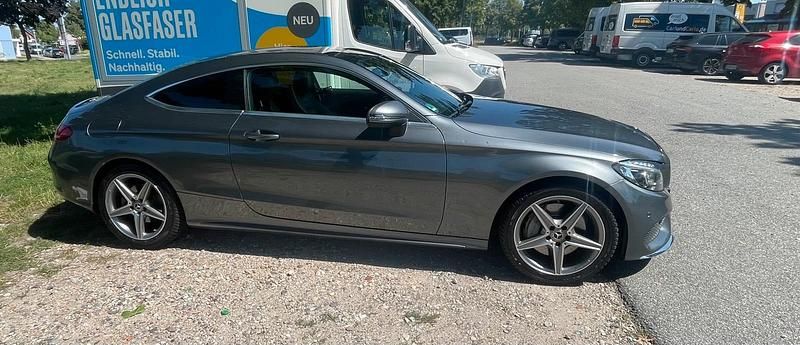 Gebraucht Mercedes C250 211 PS (155 kW) 2017 Grau Coupé