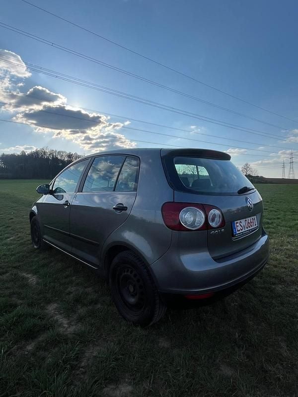 Gebraucht VW Golf IV 75 PS (55 kW) 2005 Grau Kleinwagen