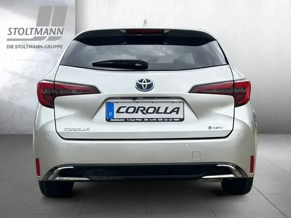 Gebraucht Toyota Corolla 140 PS (102 kW) 2025 Silber Kombi