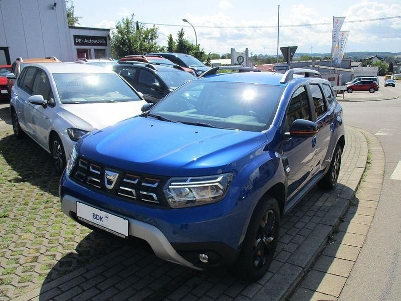 Blau Gebraucht 2022 Dacia Duster Extreme SUV | 19.290 € (Fairer Preis) - Bild 1/2