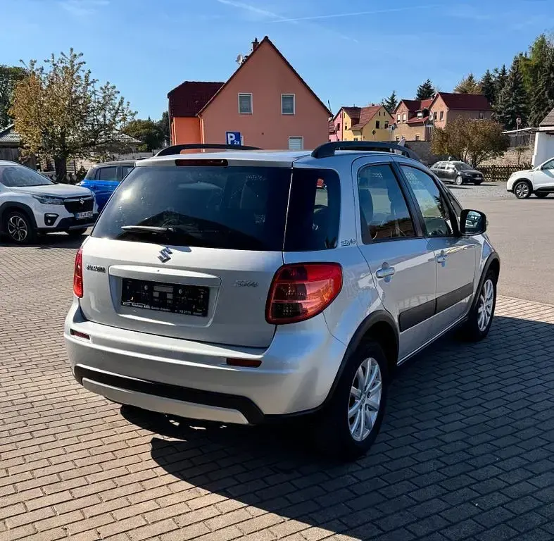 Gebraucht Suzuki SX4 Style 120 PS (88 kW) 2013 Silber Limousine