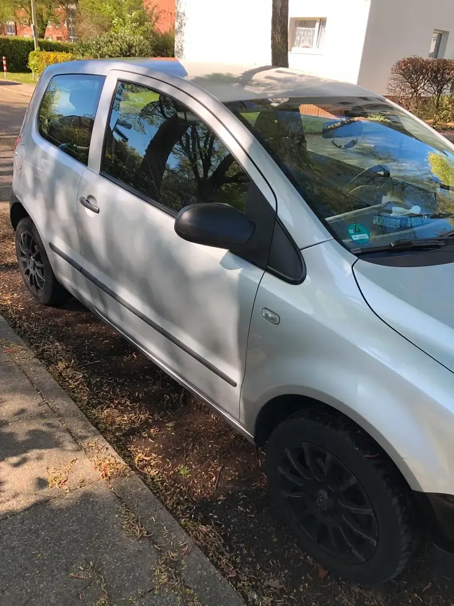 Używany VW Fox 55 KM (40 kW) 2007 Szary Hatchback