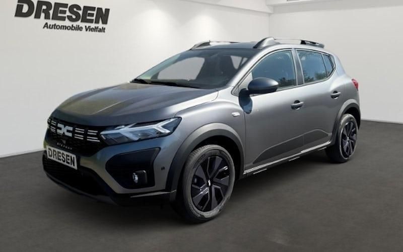 Grau Neu 2025 Dacia Sandero Expression Kleinwagen | 18.549 € (Fairer Preis) - Bild 1/4
