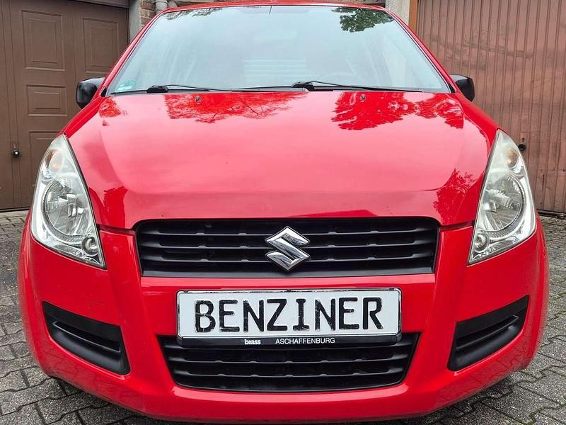 Gebraucht Suzuki Splash Basic 65 PS (47 kW) 2009 Rot Kleinwagen