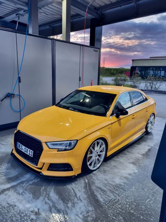 Gelb Gebraucht 2016 Audi A3 Sport Limousine | 19.500 € (Teuer) - Bild 1/4