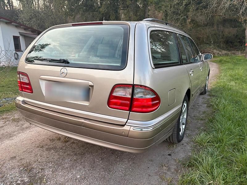 Gebraucht Mercedes 320 197 PS (144 kW) 2000 Kombi