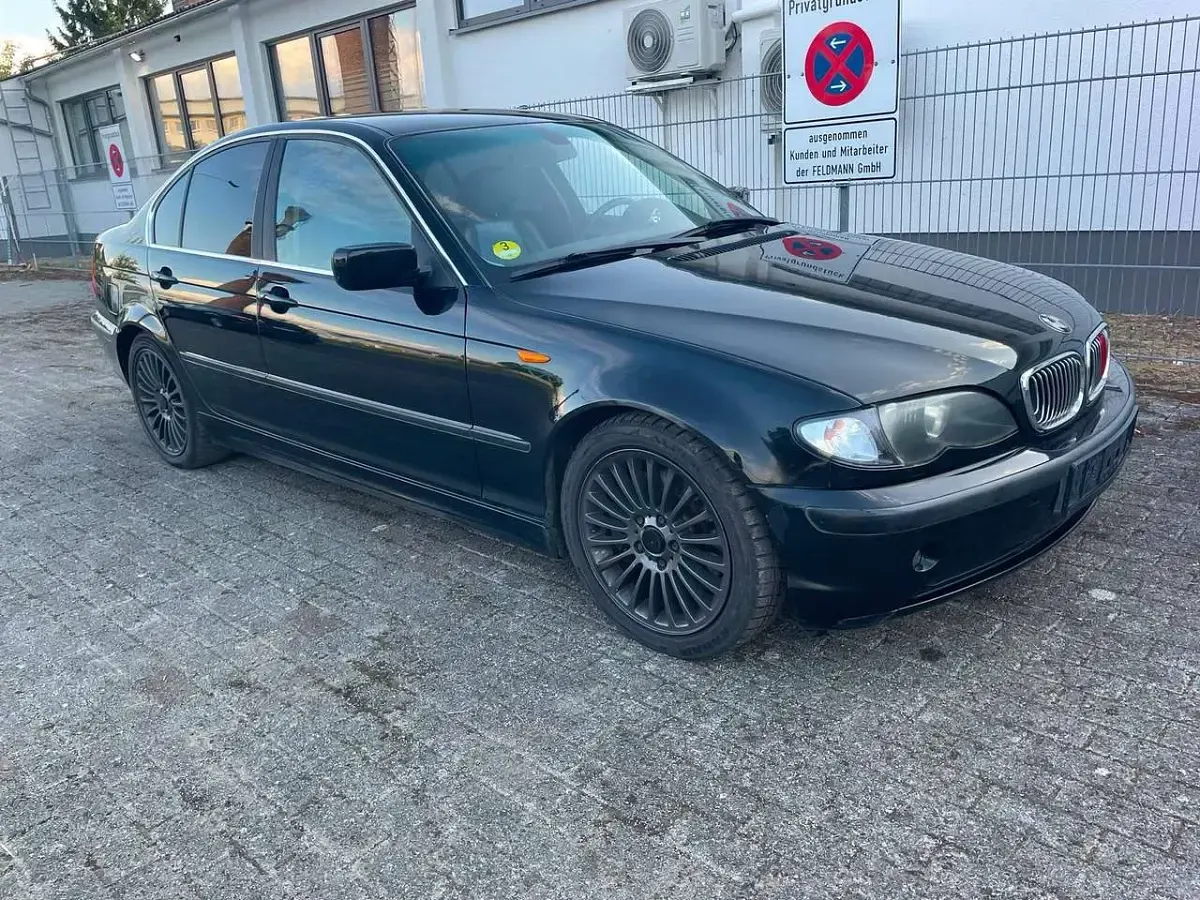 Gebraucht BMW 330 184 PS (135 kW) 2002 Schwarz Limousine