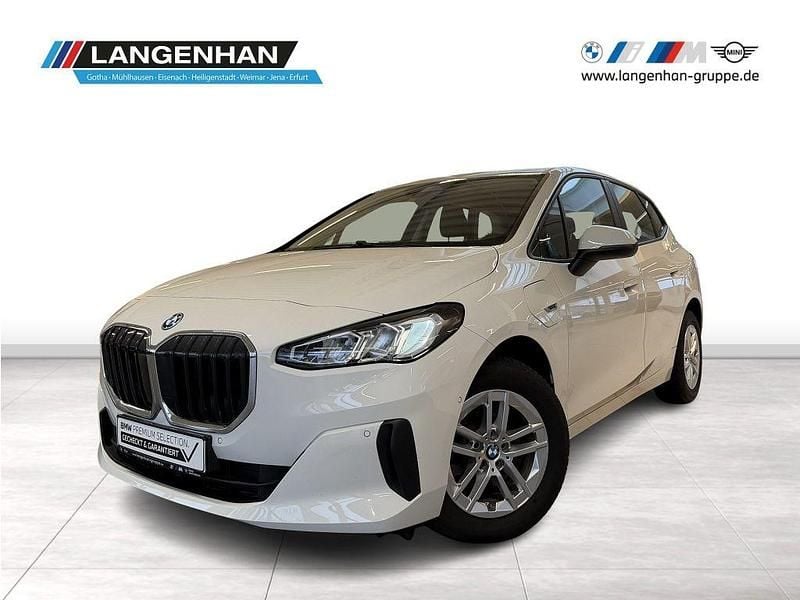 Gebraucht BMW 225 Active Tourer 245 PS (180 kW) 2022 Weiß Van / Kleinbus