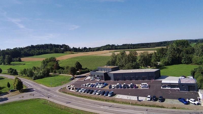 Blau Gebraucht 2023 Subaru XV Platinum SUV | 23.990 € (Fairer Preis) - Bild 1/2