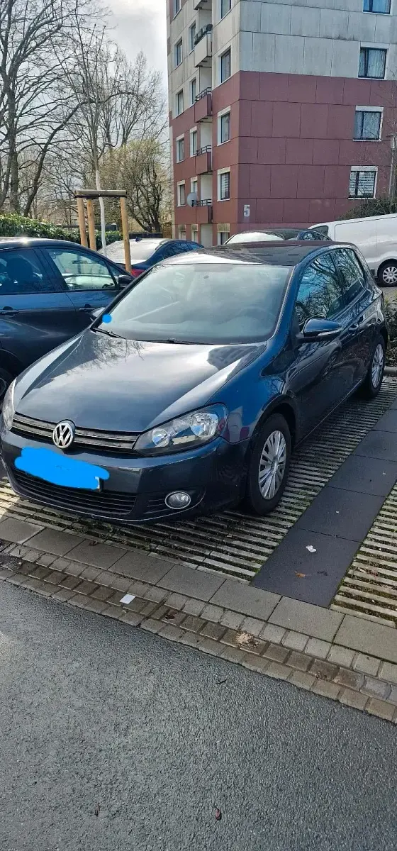 Gebraucht VW Golf VI 102 PS (75 kW) 2009 Kleinwagen