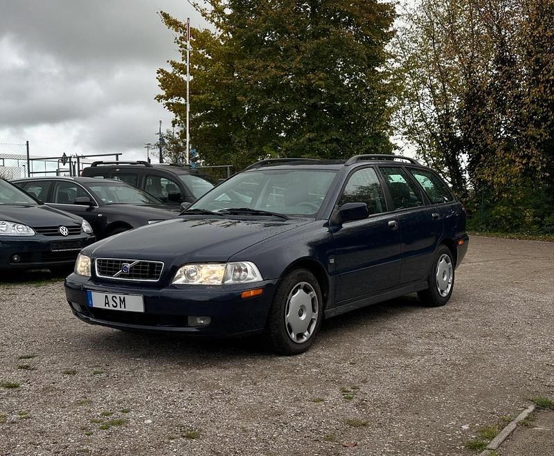 Andere farben Gebraucht 2003 Volvo V40 Kombi | 790 € (Fairer Preis) - Bild 1/3