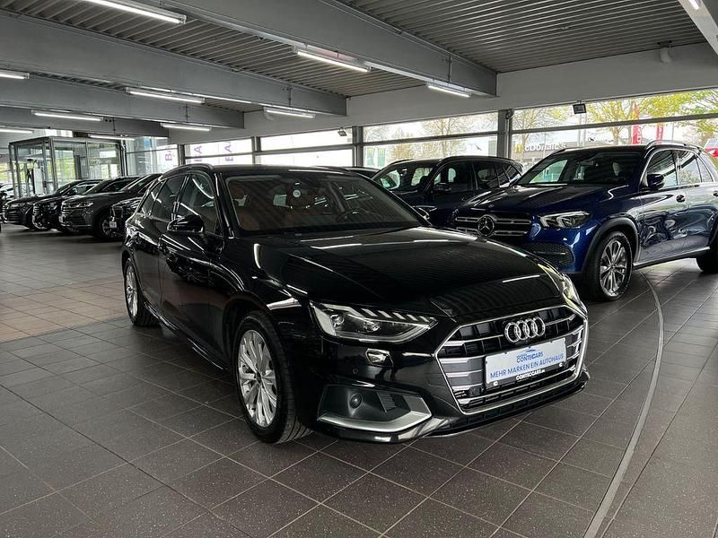 Używany Audi A4 Advanced 150 KM (110 kW) 2023 Czarny Kombi