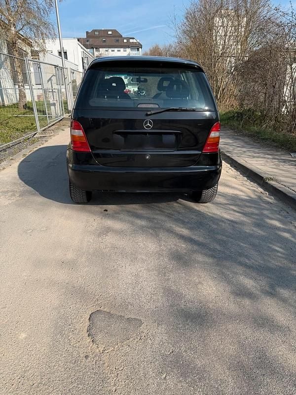 Gebraucht Mercedes A140 82 PS (60 kW) 2000 Schwarz Kleinwagen