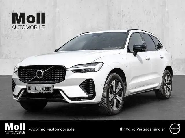 Crystal white / metallic Gebraucht 2023 Volvo XC60 Plus SUV | 51.890 € (Fairer Preis) - Bild 1/4