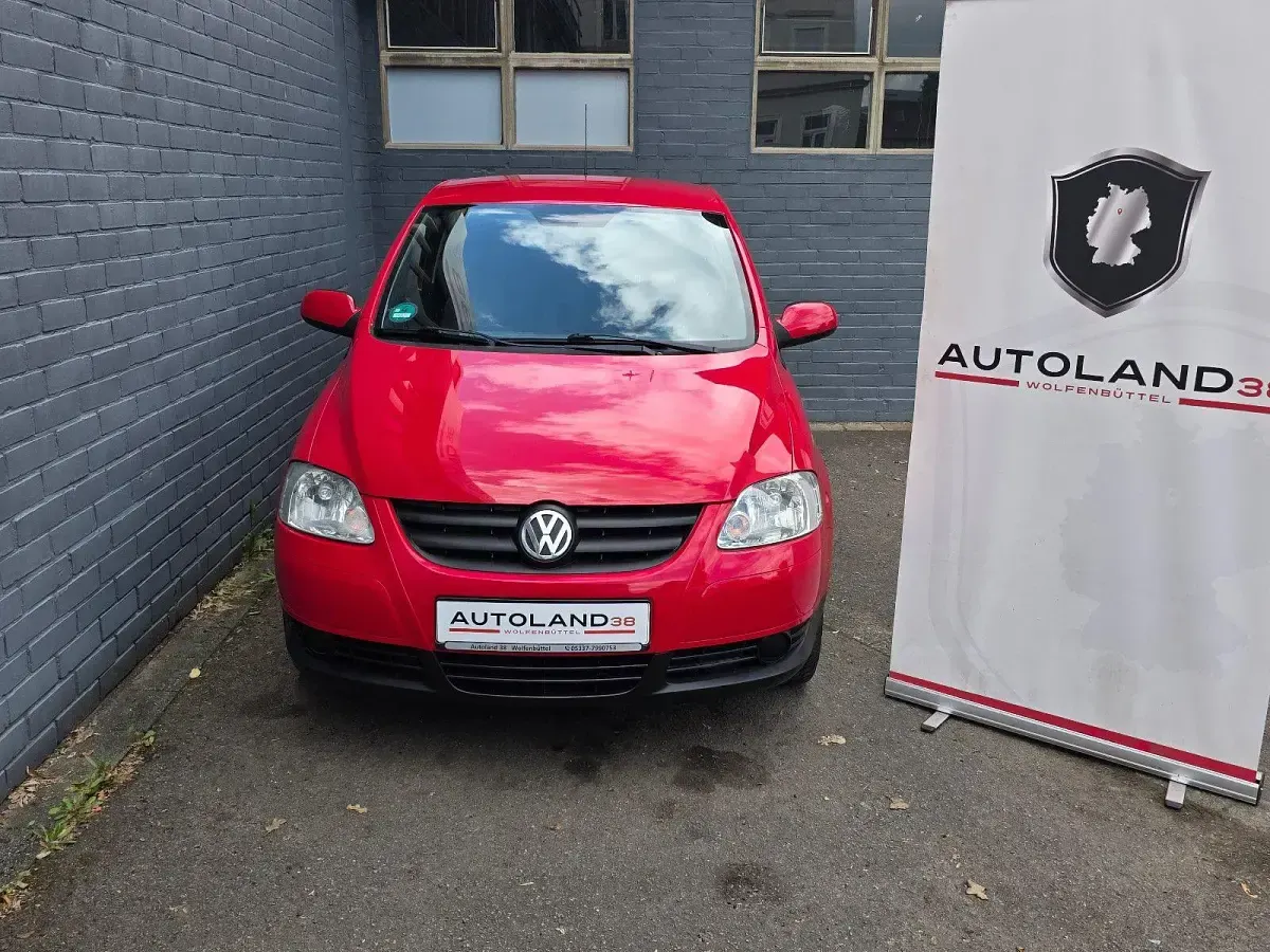 Gebraucht VW Fox Refresh 54 PS (39 kW) 2010 Rot Kleinwagen