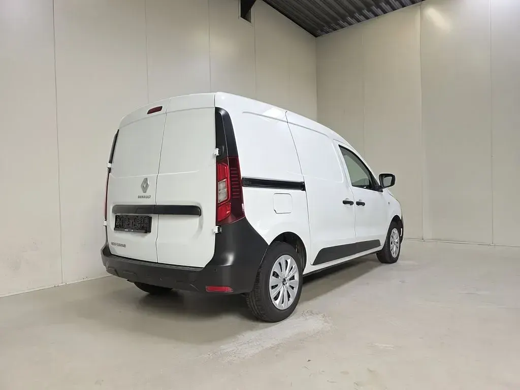 Używany Renault Express 102 KM (75 kW) 2023 Biały Minivan