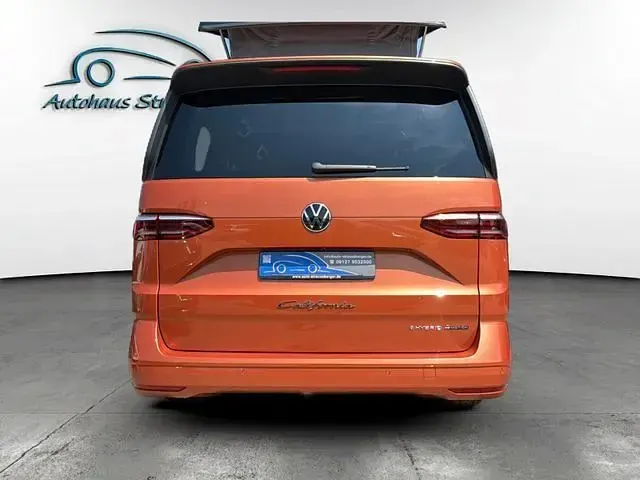 Gebraucht VW California Beach 245 PS (180 kW) 2025 Energetic orange Van