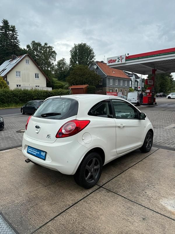 Usata Ford Ka 69 CV (50 kW) 2012 Bianco Utilitaria