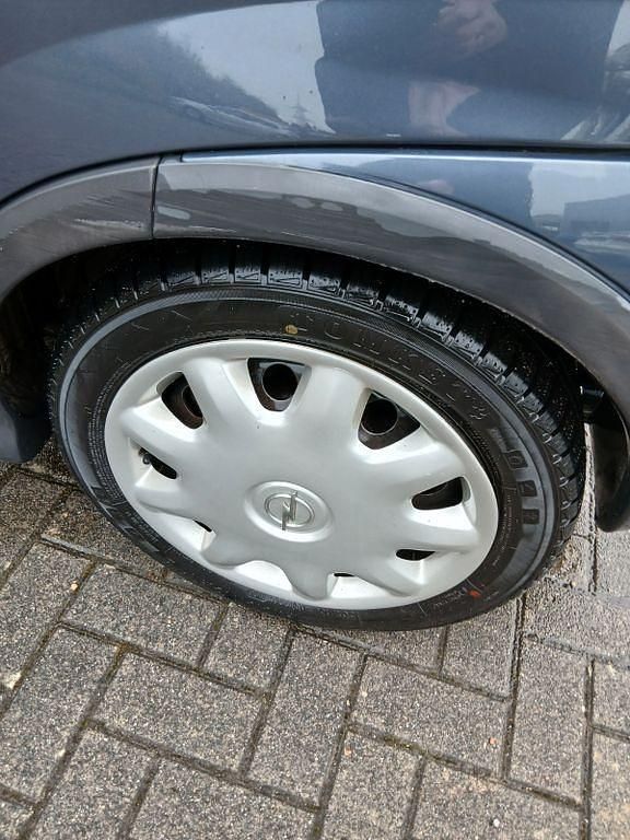 Gebraucht Opel Corsa 80 PS (58 kW) 2006 Blau Kleinwagen