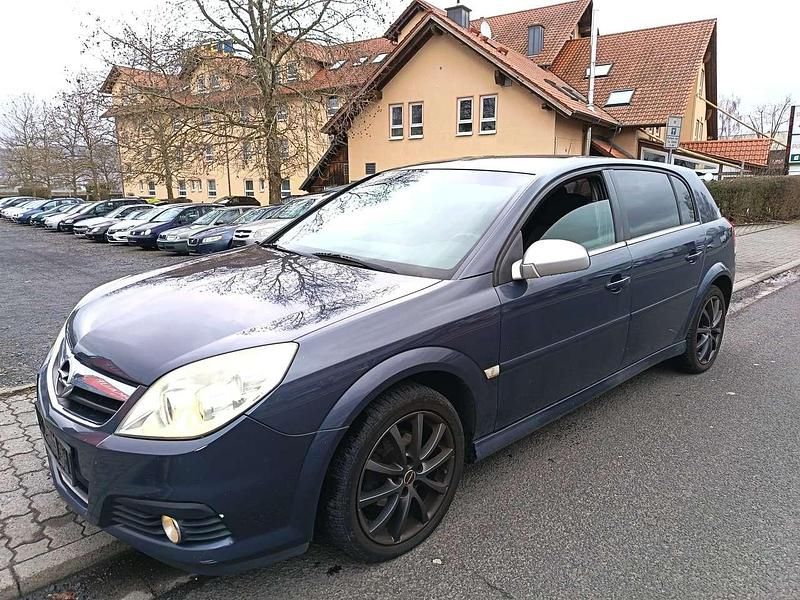 Gebraucht Opel Signum Edition 155 PS (114 kW) 2007 Metro m2 Kleinwagen
