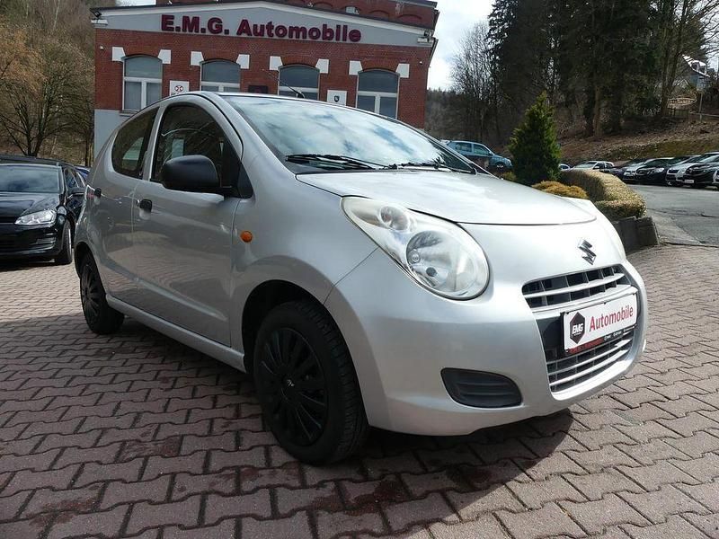 Gebraucht Suzuki Alto 68 PS (50 kW) 2011 Silber Kleinwagen
