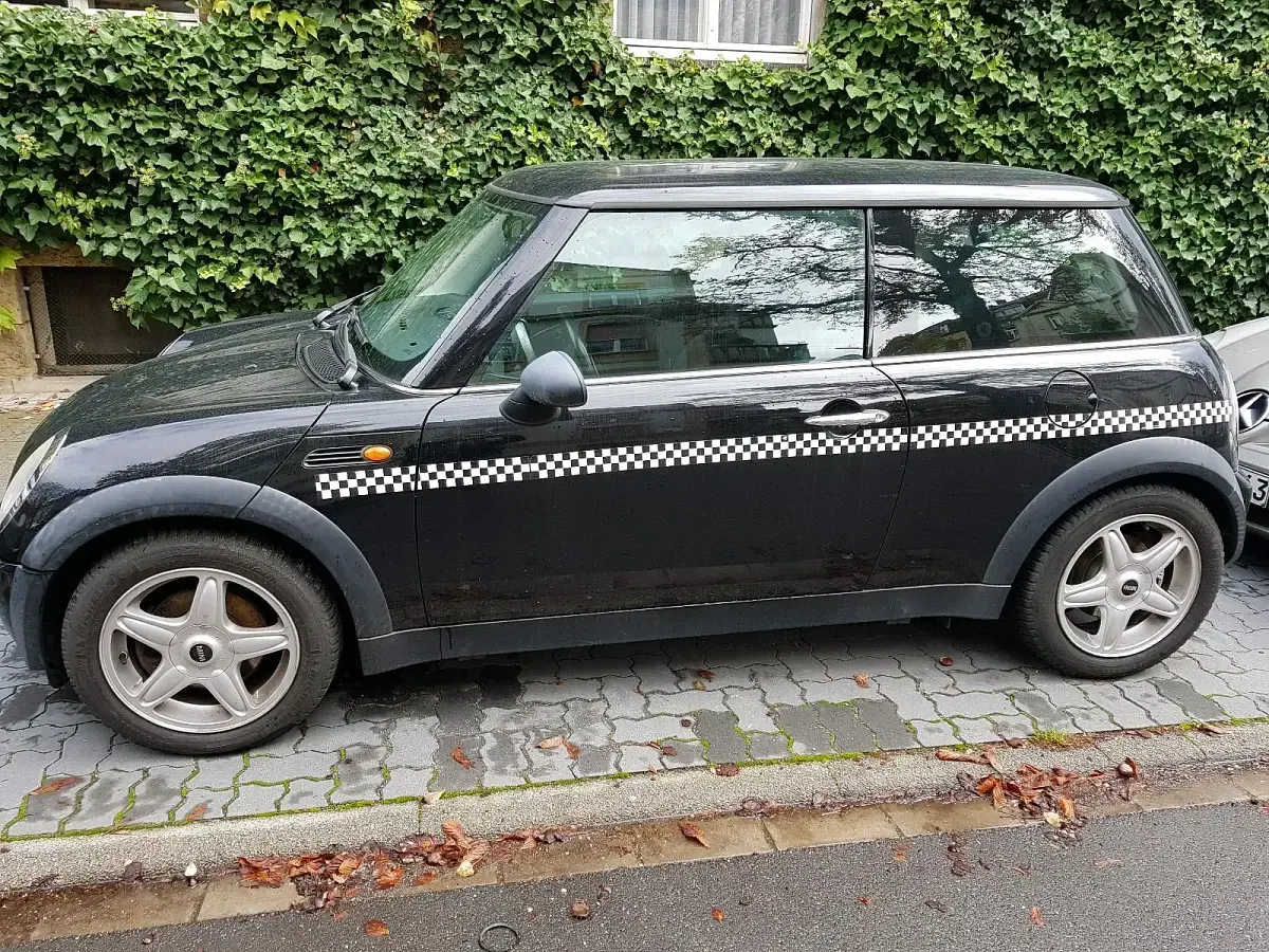 Usata Mini ONE 90 CV (66 kW) 2004 Nero Utilitaria