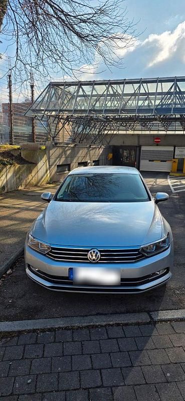 Gebraucht VW Passat Comfortline 150 PS (110 kW) 2017 Silber Limousine