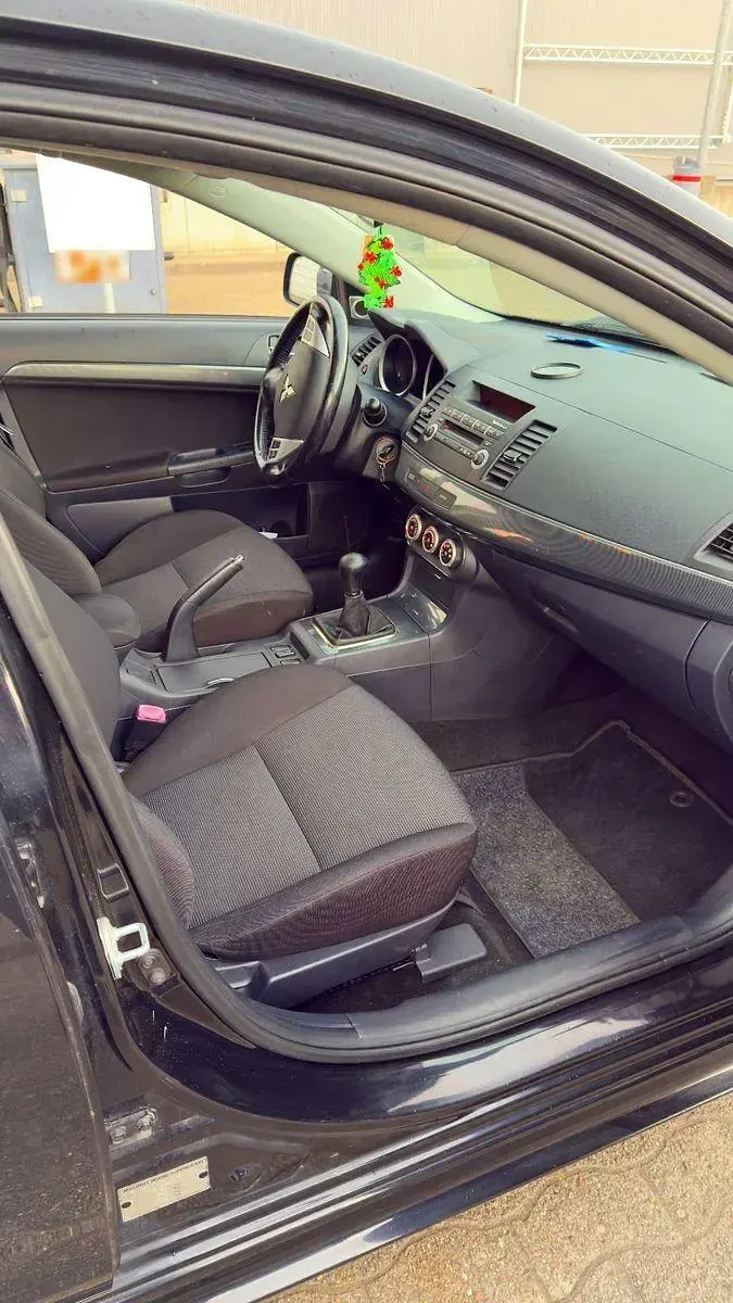 Gebraucht Mitsubishi Lancer Invite 143 PS (105 kW) 2008 Schwarz Limousine