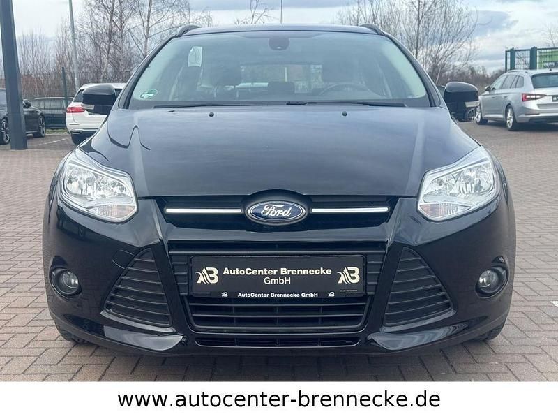 Gebraucht Ford Focus SYNC Edition 125 PS (91 kW) 2014 Schwarz Limousine