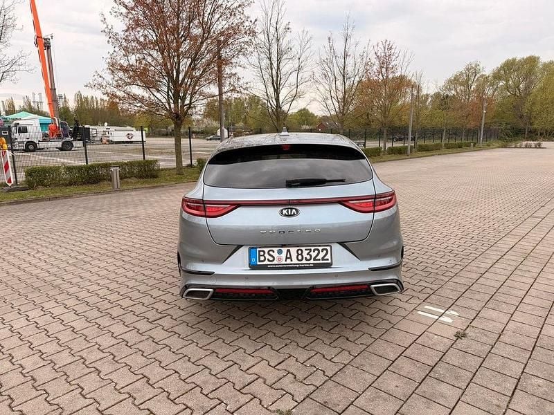 Gebraucht Kia ProCeed 140 PS (102 kW) 2021 Silber Kombi