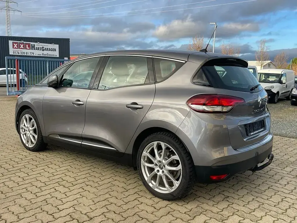 Gebraucht Renault Scénic III Experience 116 PS (85 kW) 2017 Grau Van / Kleinbus