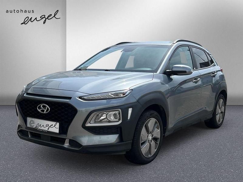 Silber Gebraucht 2020 Hyundai Kona YES! SUV | 16.489 € (Fairer Preis) - Bild 1/3