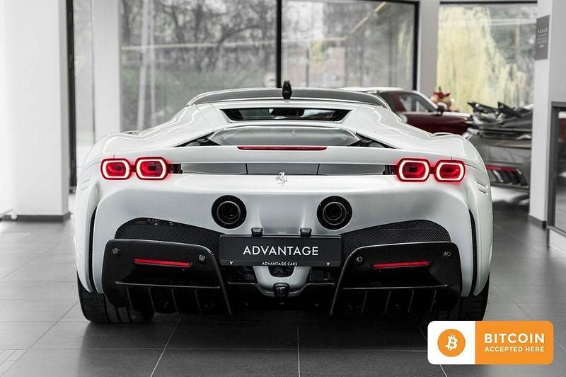 Gebraucht Ferrari SF90 998 PS (734 kW) 2020 Weiß