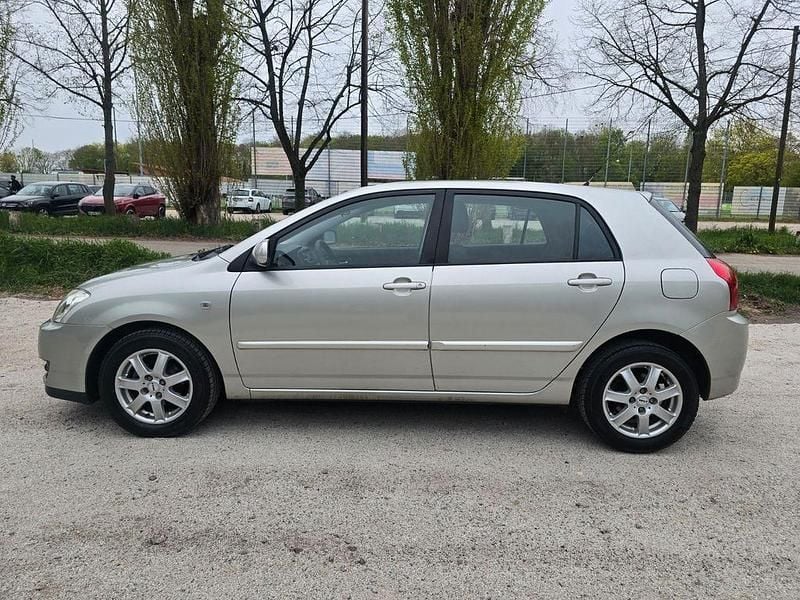 Gebraucht Toyota Corolla Luna 97 PS (71 kW) 2006 Silber Limousine