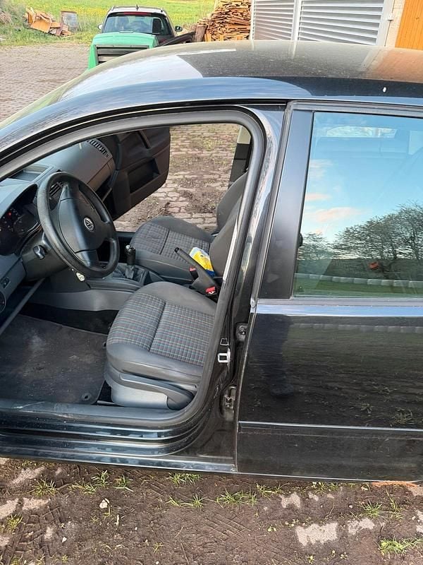 Occasion VW Polo 65 ch (47 kW) 2007 Noir Citadine