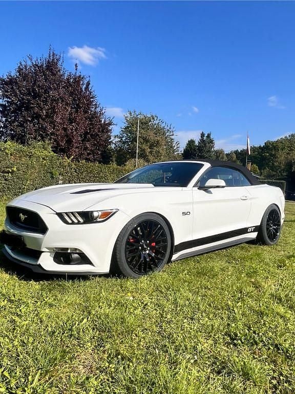 Gebraucht Ford Mustang GT 421 PS (309 kW) 2016 Weiß Cabrio
