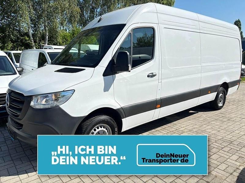 Arktikweiss Gebraucht 2024 Mercedes Sprinter Van | 40.103 € (Guter Preis) - Bild 1/4