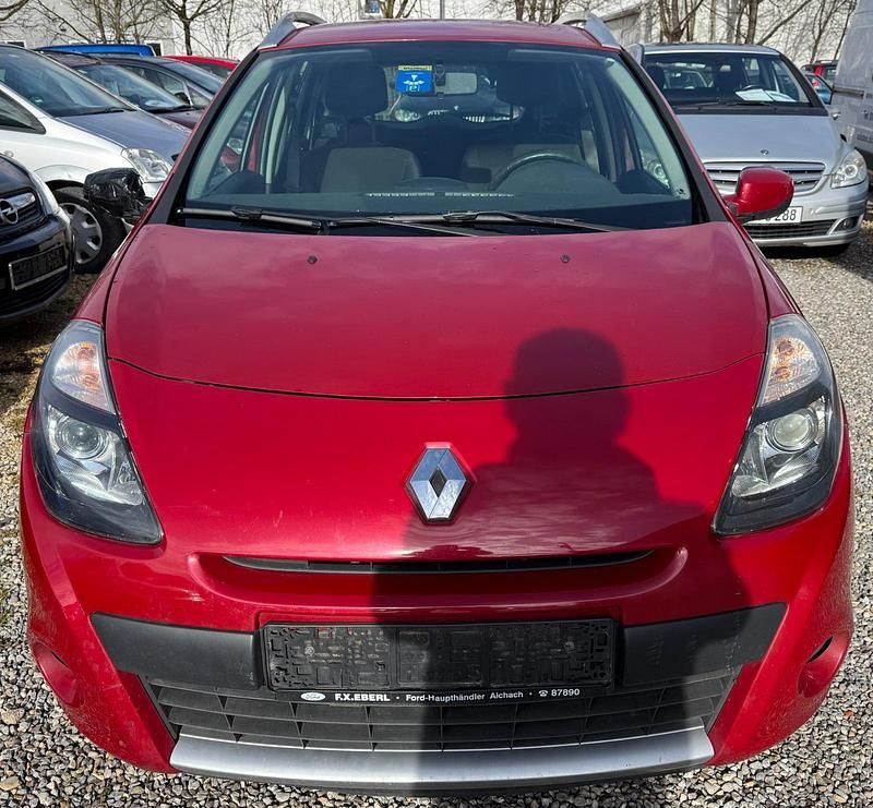 Gebraucht Renault Clio II 101 PS (74 kW) 2009 Rot Kleinwagen