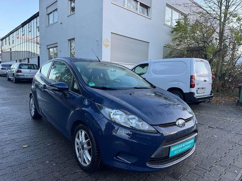 Blau Gebraucht 2009 Ford Fiesta Trend Limousine | 1.450 € - Bild 1/4