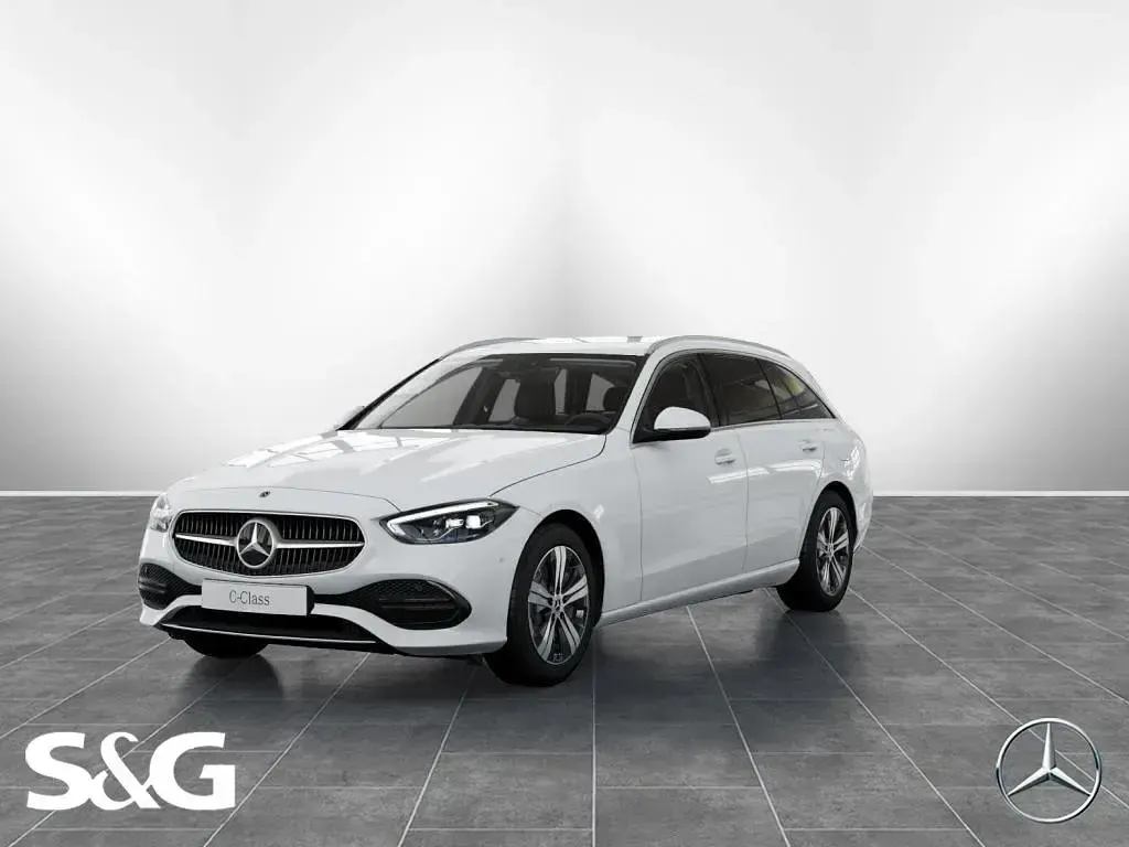 Gebraucht Mercedes C300e 204 PS (150 kW) 2022 Kombi
