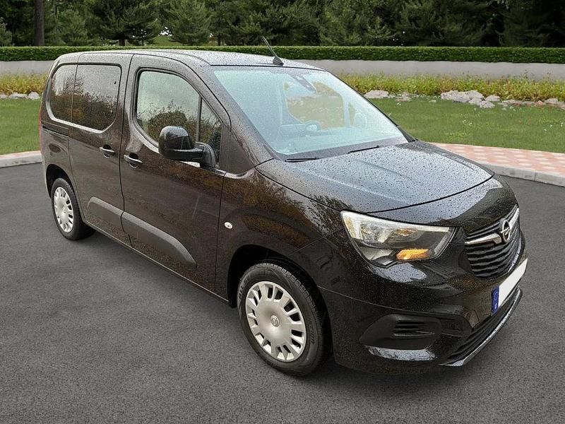 Schwarz Gebraucht 2020 Opel Combo Life Edition Van / Kleinbus | 13.750 € (Guter Preis) - Bild 1/4